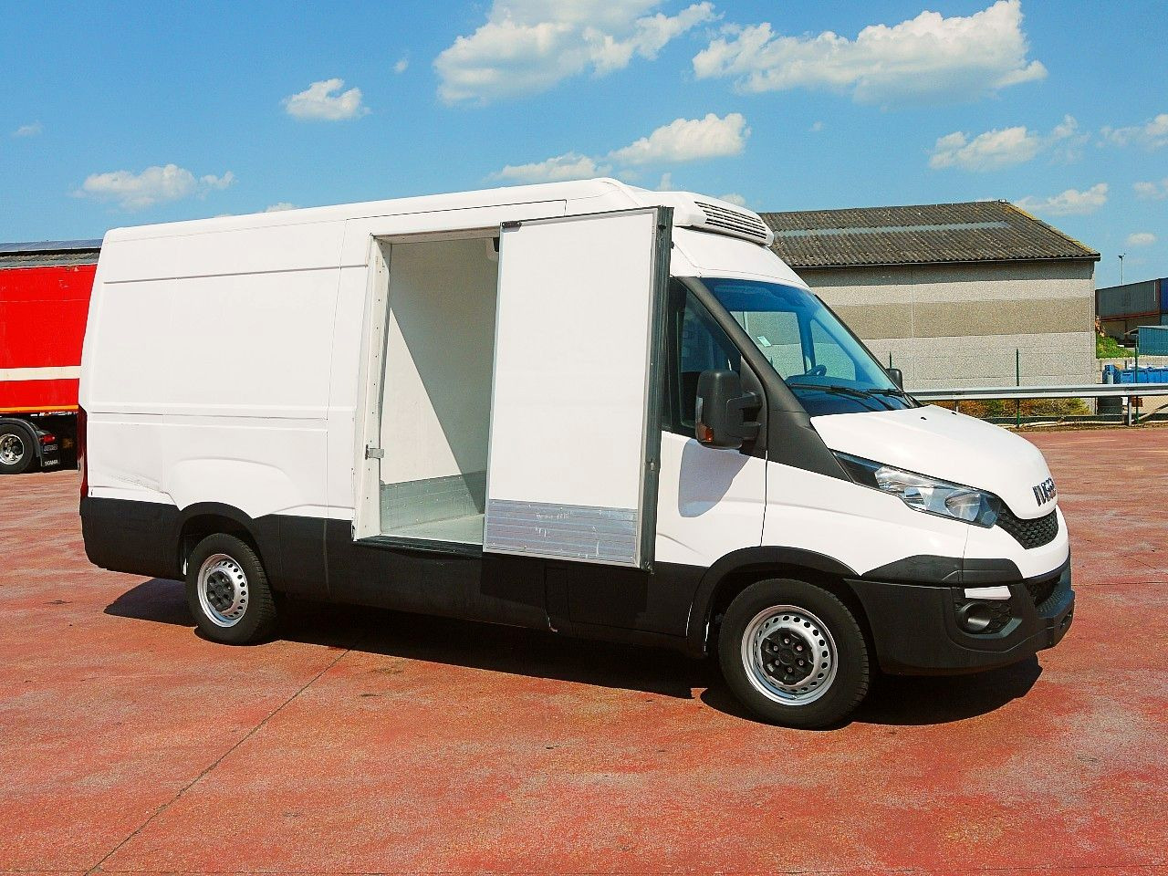 Iveco 35S13 DAILY KUHLKASTENWAGEN THERMOKING V300 MULT - Refrigerated delivery van: picture 3 Iveco 35S13 DAILY KUHLKASTENWAGEN THERMOKING V300 MULT - Refrigerated delivery van: picture 3