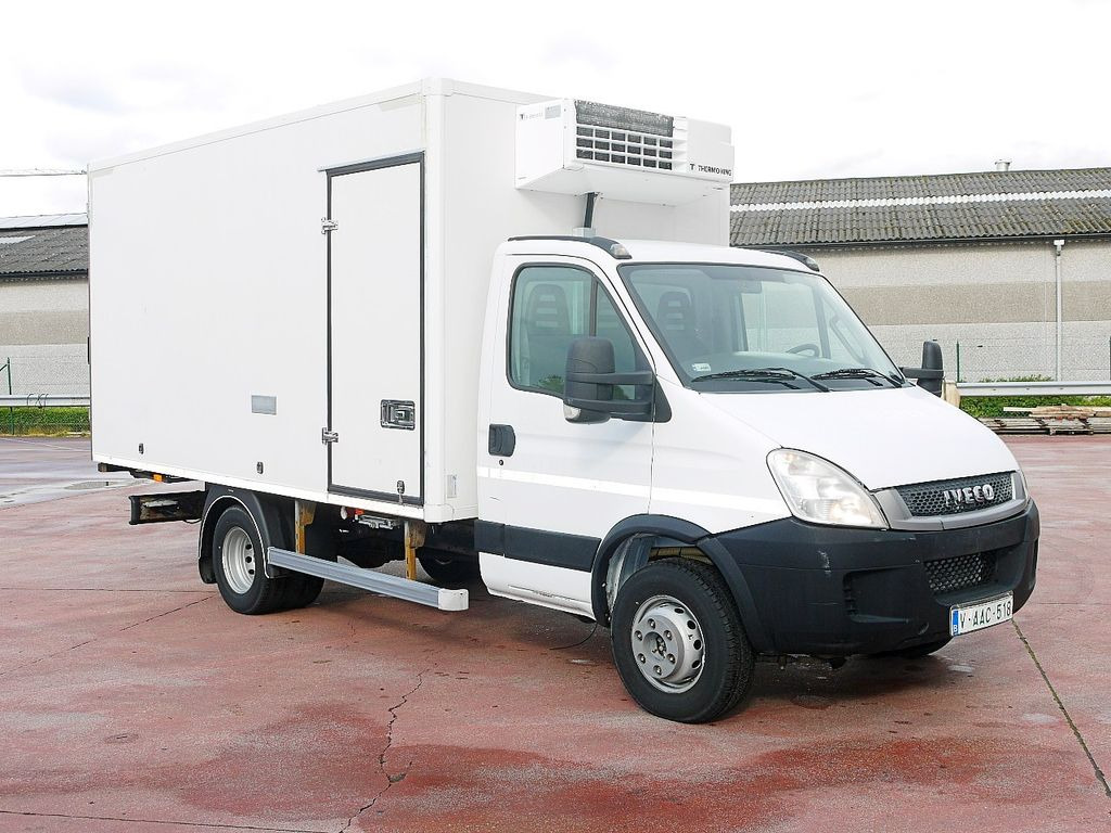 Iveco 60C15 65 70 DAILY KUHLKOFFER THERMOKING V500 A/C Iveco 60C15 65 70 DAILY KUHLKOFFER THERMOKING V500 A/C - Refrigerated delivery van: picture 2 Iveco 60C15 65 70 DAILY KUHLKOFFER THERMOKING V500 A/C Iveco 60C15 65 70 DAILY KUHLKOFFER THERMOKING V500 A/C - Refrigerated delivery van: picture 2