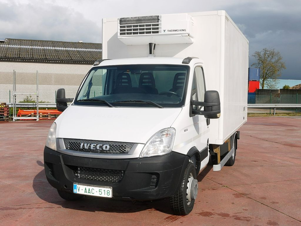 Iveco 60C15 65 70 DAILY KUHLKOFFER THERMOKING V500 A/C Iveco 60C15 65 70 DAILY KUHLKOFFER THERMOKING V500 A/C - Refrigerated delivery van: picture 5 Iveco 60C15 65 70 DAILY KUHLKOFFER THERMOKING V500 A/C Iveco 60C15 65 70 DAILY KUHLKOFFER THERMOKING V500 A/C - Refrigerated delivery van: picture 5