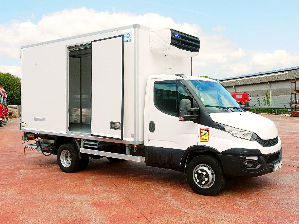 Iveco 70C17 KUHLKOFFER CARRIER XARIOS 500 A/C LUFT LBW - Refrigerated delivery van: picture 3 Iveco 70C17 KUHLKOFFER CARRIER XARIOS 500 A/C LUFT LBW - Refrigerated delivery van: picture 3