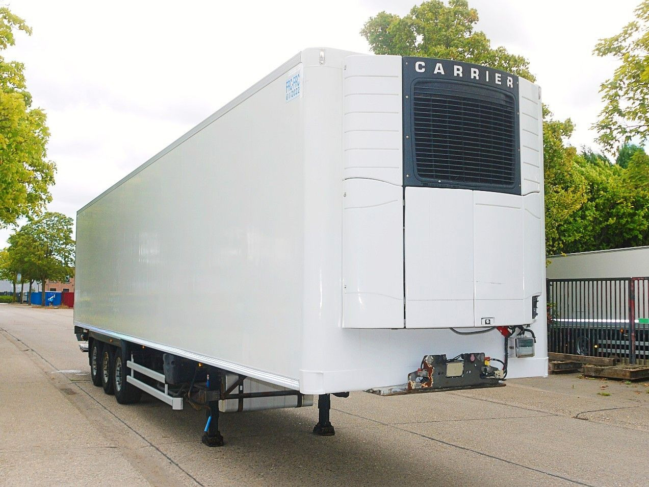 Lamberet CARRIER VECTOR 1950 MULTI TEMP. SAF. LADBORDWAND - Refrigerated semi-trailer: picture 4 Lamberet CARRIER VECTOR 1950 MULTI TEMP. SAF. LADBORDWAND - Refrigerated semi-trailer: picture 4
