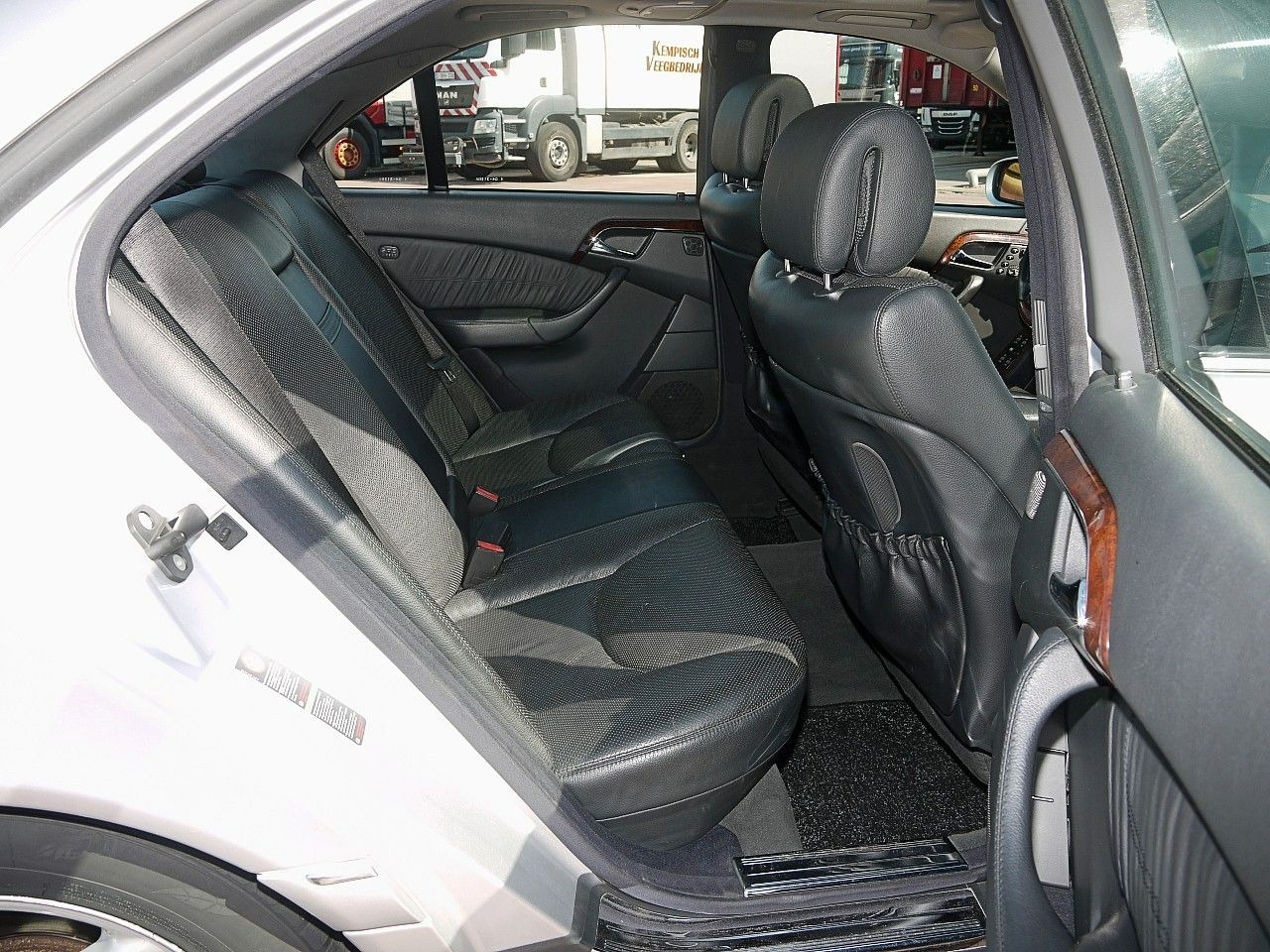 Saloon car Mercedes-Benz COMAND Bi-XENON SCHIEBEDACH SOFTCLOSE ...: picture 13