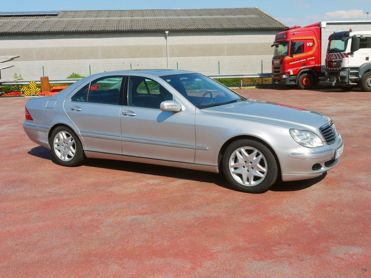 Mercedes-Benz COMAND Bi-XENON SCHIEBEDACH SOFTCLOSE ... - Saloon car: picture 3 Mercedes-Benz COMAND Bi-XENON SCHIEBEDACH SOFTCLOSE ... - Saloon car: picture 3