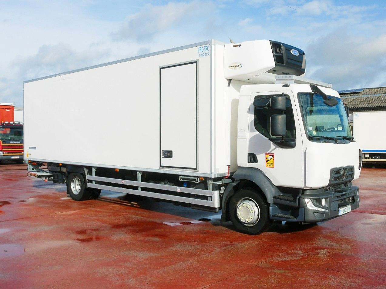Renault D 16.250 KUHLKOFFER CARRIER SUPRA 1150MT A/C - Refrigerated truck: picture 2 Renault D 16.250 KUHLKOFFER CARRIER SUPRA 1150MT A/C - Refrigerated truck: picture 2
