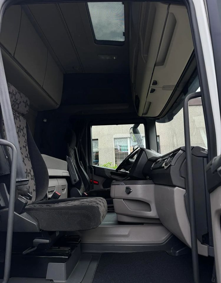 Scania R450 - Tractor unit: picture 4 Scania R450 - Tractor unit: picture 4