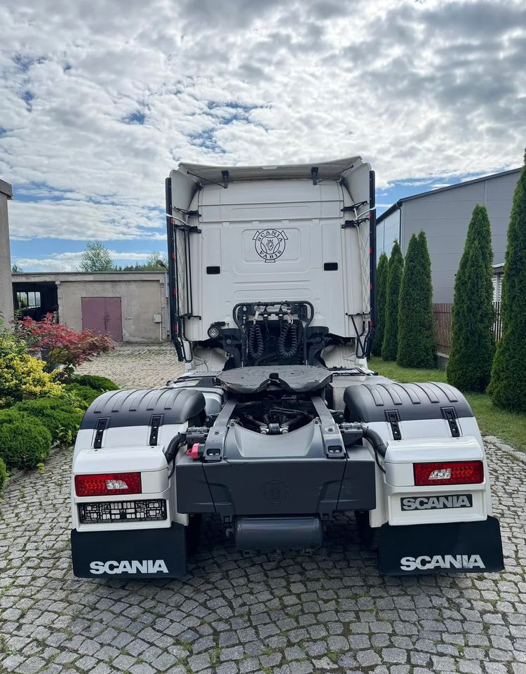 Scania R450 - Tractor unit: picture 5 Scania R450 - Tractor unit: picture 5