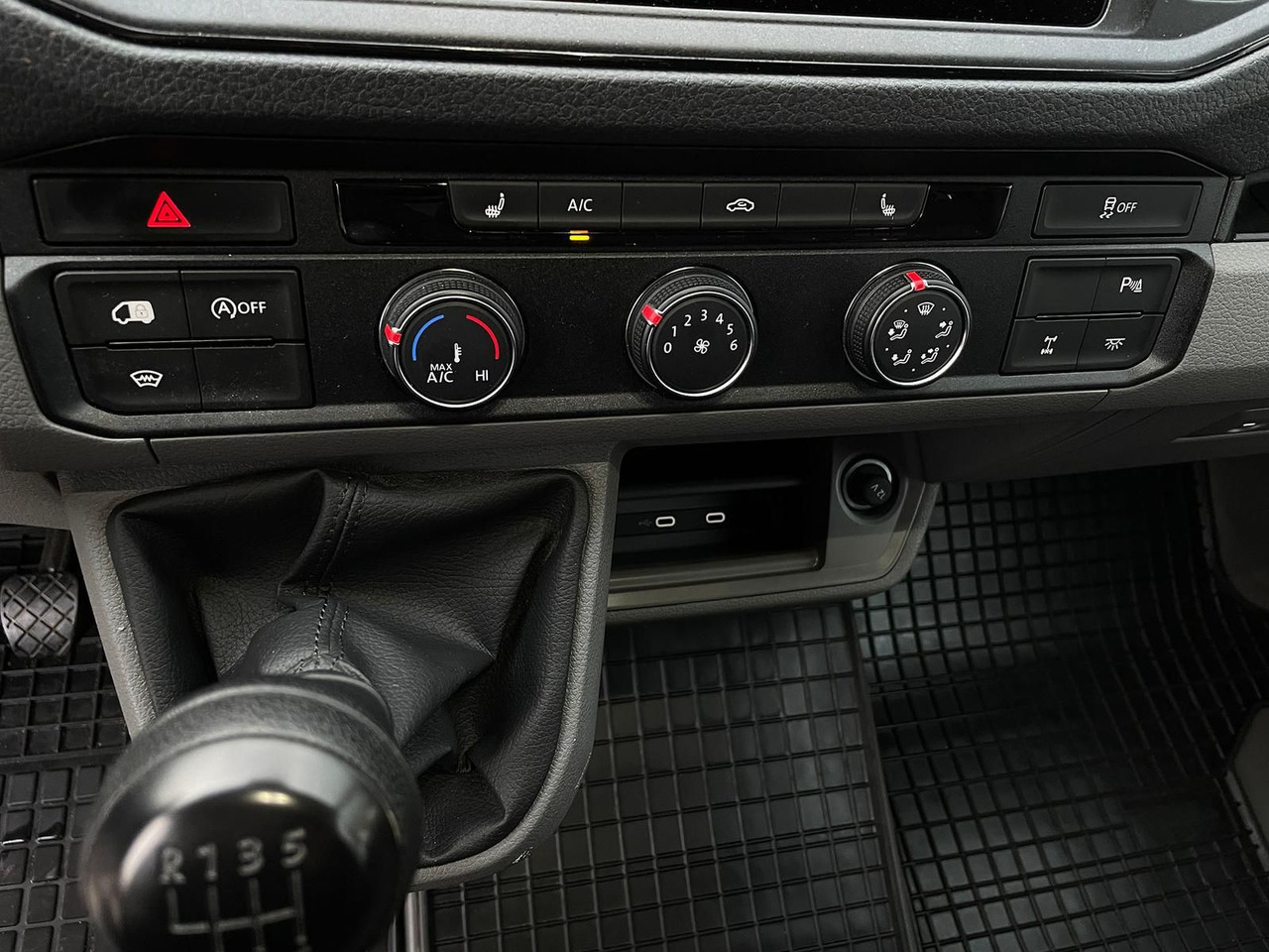 Commercial vehicle MAN TGE 3.180 L3H3 MIXTO 4x4 STANDHZ DIFF AHK ACC: picture 18 Commercial vehicle MAN TGE 3.180 L3H3 MIXTO 4x4 STANDHZ DIFF AHK ACC: picture 18