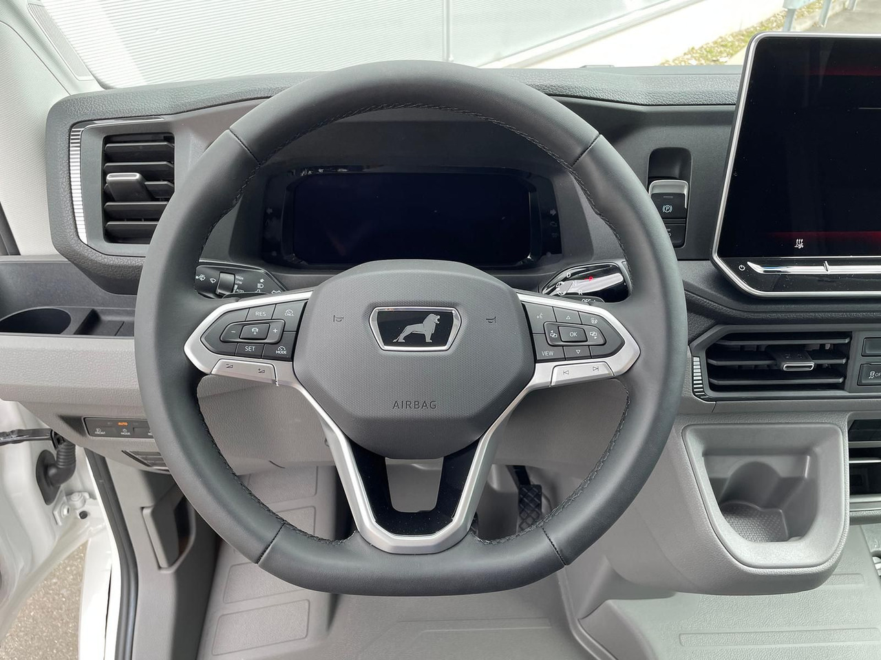 Open body delivery van, Crew cab van MAN TGE 3.160 Pritsche DOKA MR HECK AHK 3.5t ACC NAV: picture 21 Open body delivery van, Crew cab van MAN TGE 3.160 Pritsche DOKA MR HECK AHK 3.5t ACC NAV: picture 21