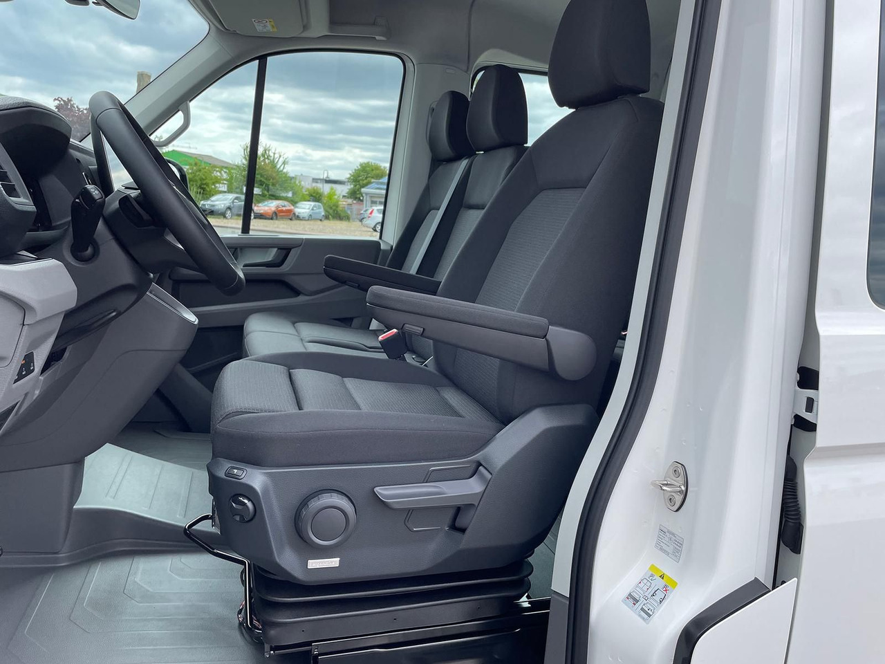 Open body delivery van, Crew cab van MAN TGE 3.160 Pritsche DOKA MR HECK AHK 3.5t ACC NAV: picture 20 Open body delivery van, Crew cab van MAN TGE 3.160 Pritsche DOKA MR HECK AHK 3.5t ACC NAV: picture 20