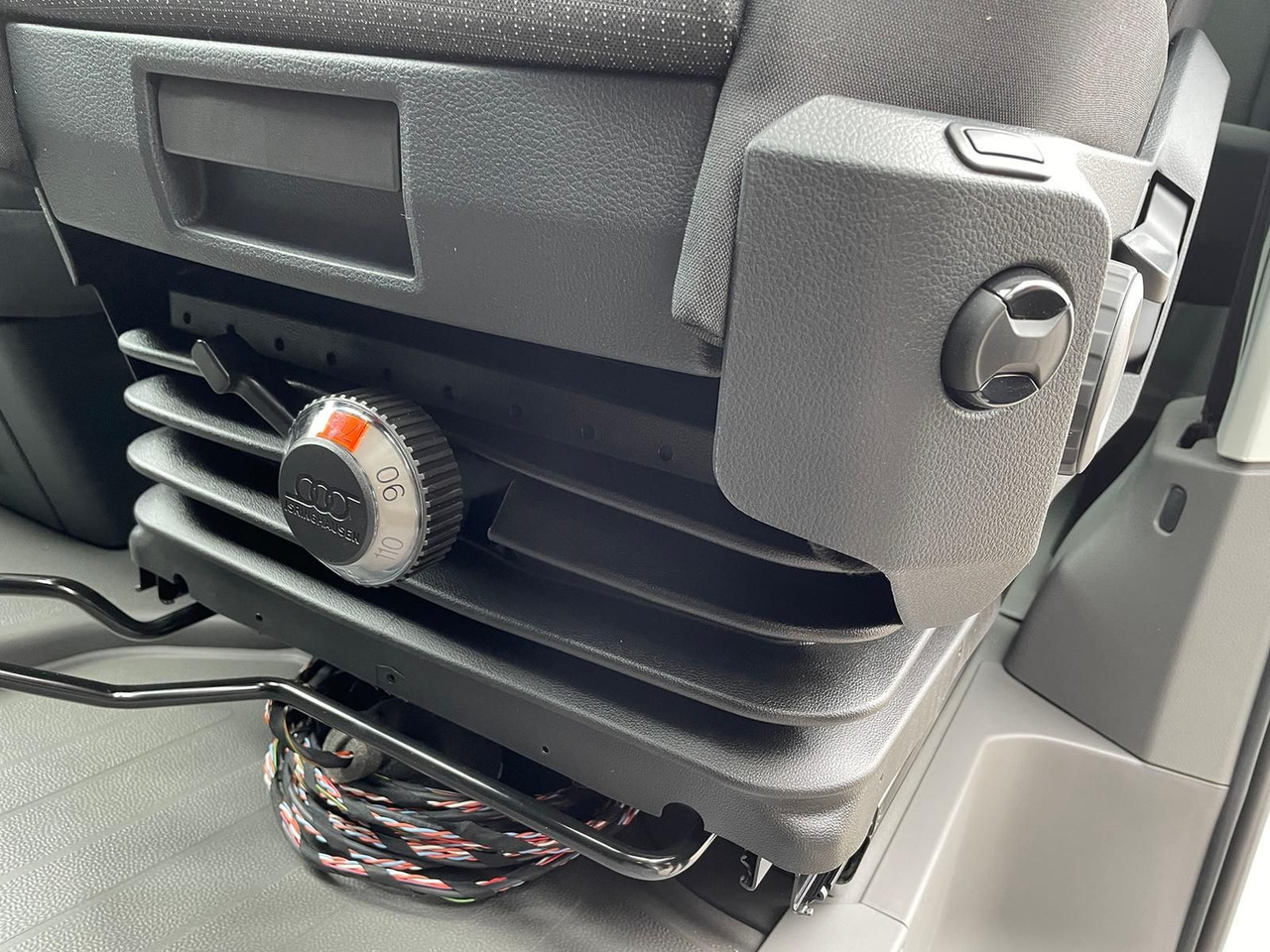 Open body delivery van, Crew cab van MAN TGE 3.160 Pritsche DOKA MR HECK AHK 3.5t ACC NAV: picture 29 Open body delivery van, Crew cab van MAN TGE 3.160 Pritsche DOKA MR HECK AHK 3.5t ACC NAV: picture 29