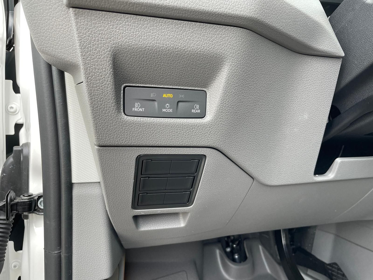 Open body delivery van, Crew cab van MAN TGE 3.160 Pritsche DOKA MR HECK AHK 3.5t ACC NAV: picture 36 Open body delivery van, Crew cab van MAN TGE 3.160 Pritsche DOKA MR HECK AHK 3.5t ACC NAV: picture 36