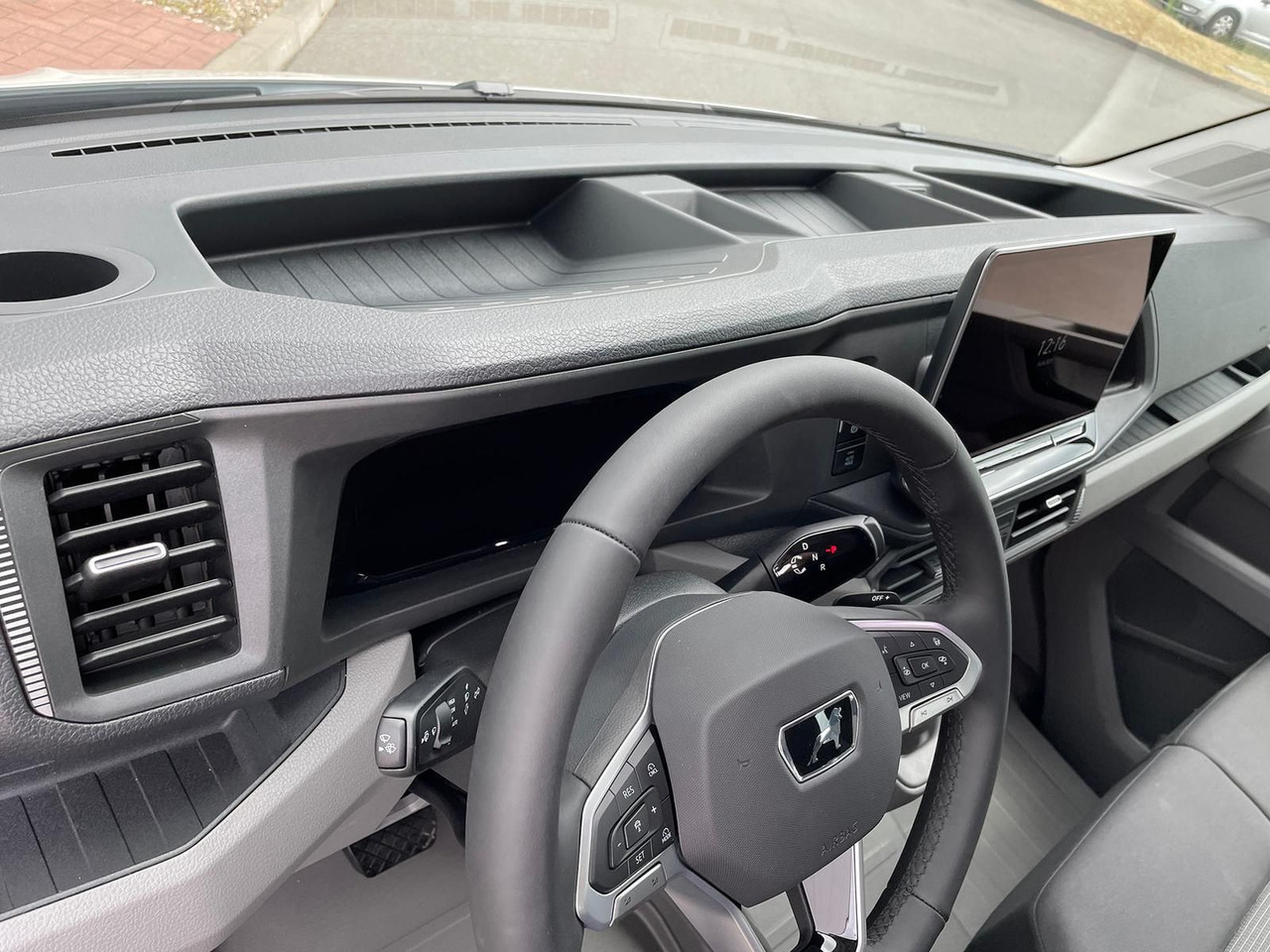 Open body delivery van, Crew cab van MAN TGE 3.160 Pritsche DOKA MR HECK AHK 3.5t ACC NAV: picture 28 Open body delivery van, Crew cab van MAN TGE 3.160 Pritsche DOKA MR HECK AHK 3.5t ACC NAV: picture 28