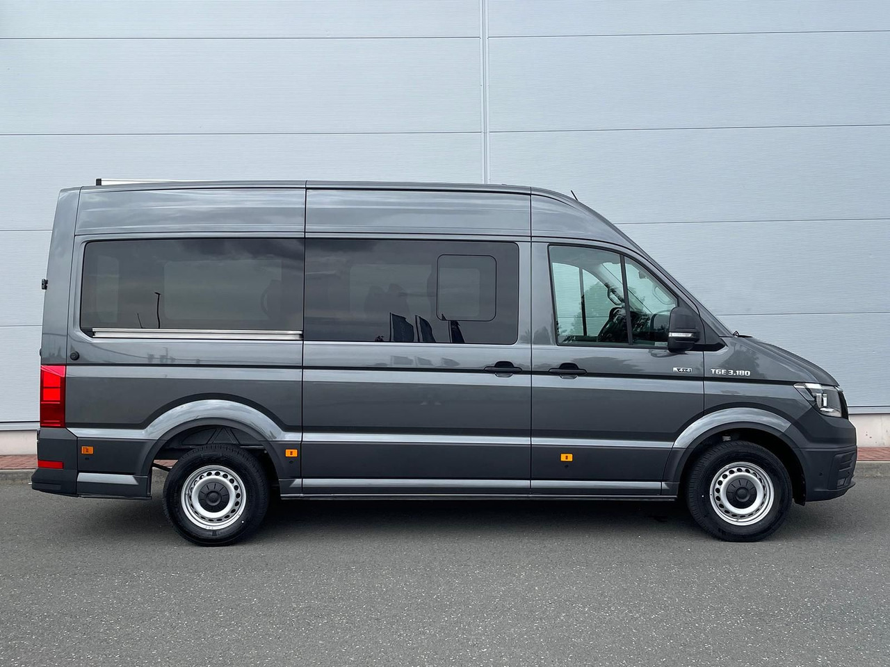 MAN TGE 3.180 Kombi L3H2 4x4 TEMPOMAT KAMERA 8-SITZE - Minibus, People carrier: picture 5 MAN TGE 3.180 Kombi L3H2 4x4 TEMPOMAT KAMERA 8-SITZE - Minibus, People carrier: picture 5