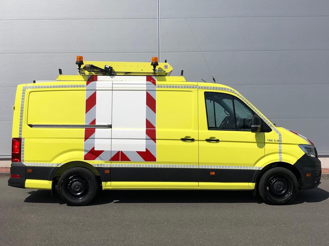 MAN TGE 3.180 L3H2 BF 4 BEGLEITFAHRZEUG ACC LED NAVI - Car: picture 5 MAN TGE 3.180 L3H2 BF 4 BEGLEITFAHRZEUG ACC LED NAVI - Car: picture 5