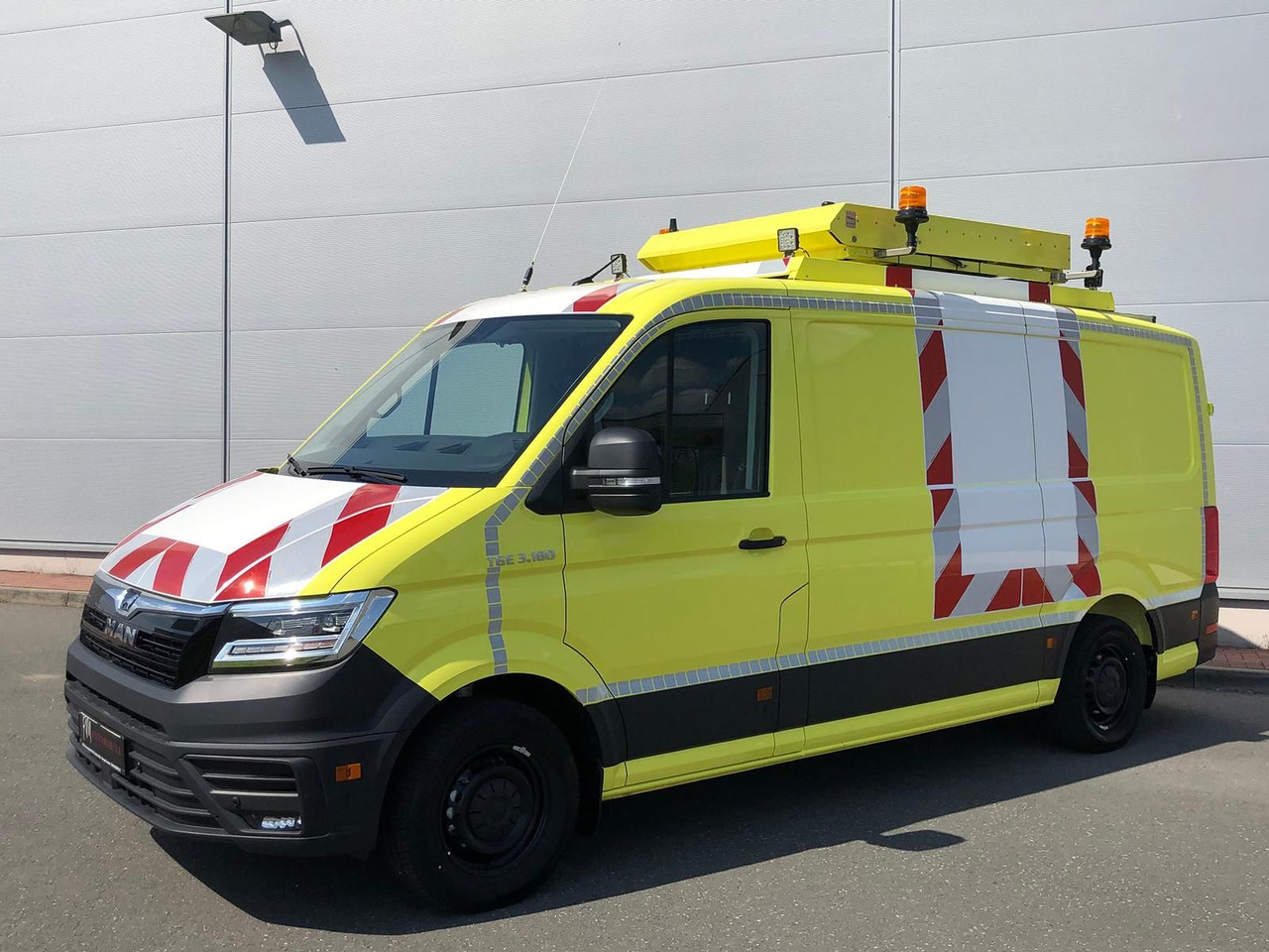 MAN TGE 3.180 L3H2 BF 4 BEGLEITFAHRZEUG ACC LED NAVI - Panel van: picture 1 MAN TGE 3.180 L3H2 BF 4 BEGLEITFAHRZEUG ACC LED NAVI - Panel van: picture 1