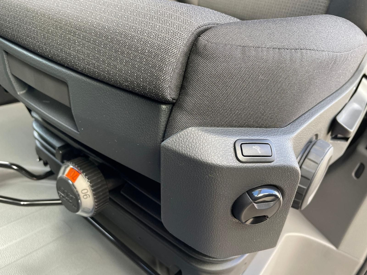 Panel van MAN TGE 3.180 L3H3 Kasten STANDHZ ACC NAVI KAMERA: picture 29