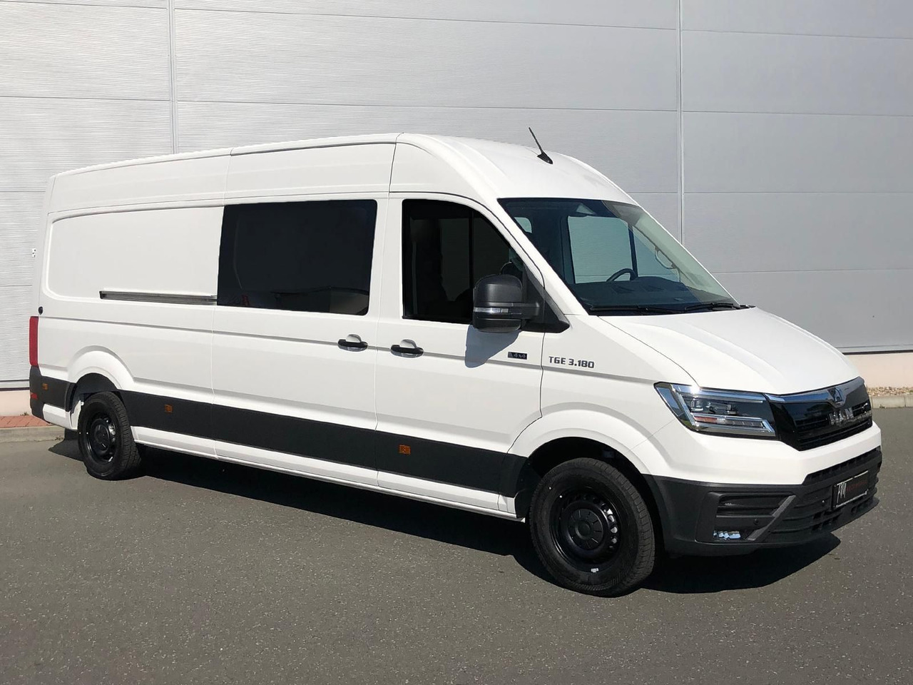 MAN TGE 3.180 L4H3 MIXTO 4x4 LED TEMPOMAT DIFF AHK - Panel van, Crew cab van: picture 2 MAN TGE 3.180 L4H3 MIXTO 4x4 LED TEMPOMAT DIFF AHK - Panel van, Crew cab van: picture 2