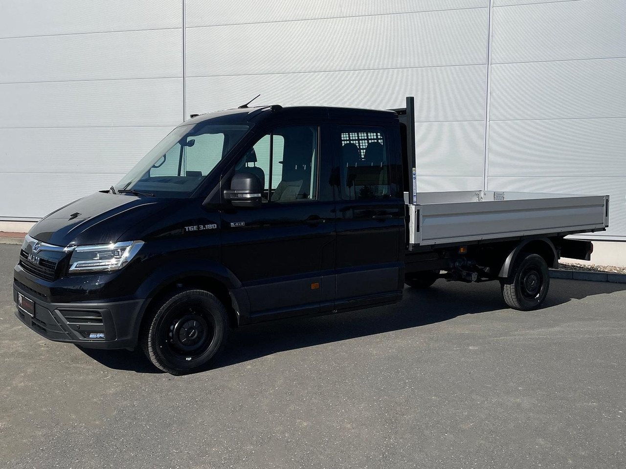 MAN TGE 3.180 Pritsche DOKA LR 4x4 ACC LED DIFF-SPER - Open body delivery van, Crew cab van: picture 1 MAN TGE 3.180 Pritsche DOKA LR 4x4 ACC LED DIFF-SPER - Open body delivery van, Crew cab van: picture 1