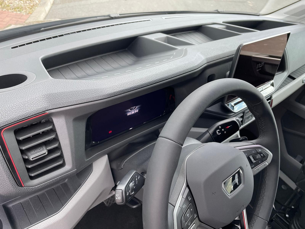 Panel van, Crew cab van MAN TGE 3.200 L3H2 MIXTO 4x4 Individual S ACC STANDH: picture 28 Panel van, Crew cab van MAN TGE 3.200 L3H2 MIXTO 4x4 Individual S ACC STANDH: picture 28