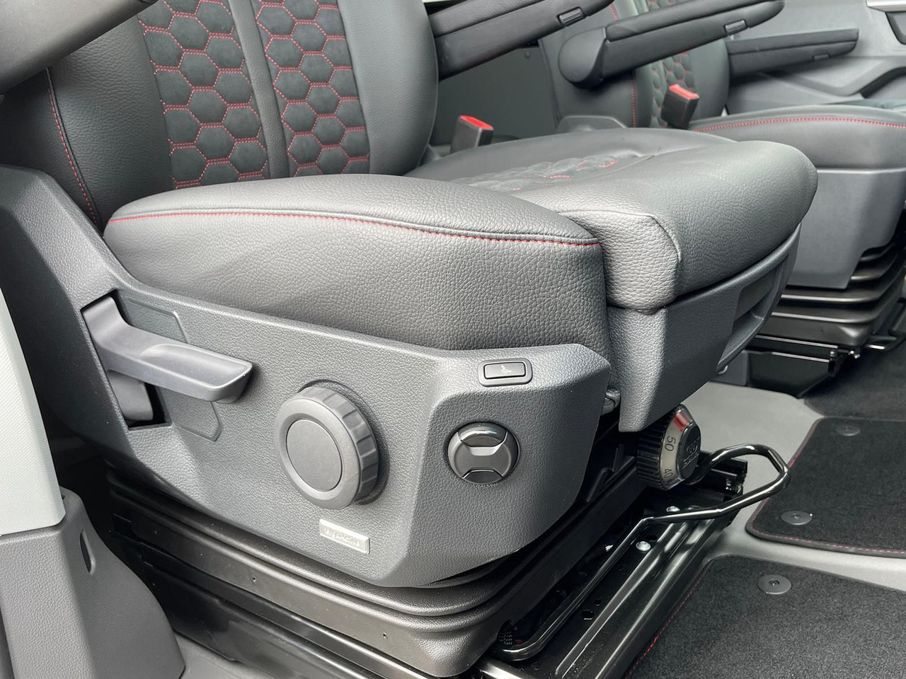 Panel van, Crew cab van MAN TGE 3.200 L3H2 MIXTO 4x4 Individual S ACC STANDH: picture 25 Panel van, Crew cab van MAN TGE 3.200 L3H2 MIXTO 4x4 Individual S ACC STANDH: picture 25