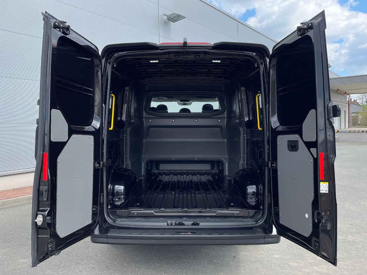 Panel van, Crew cab van MAN TGE 3.200 L3H2 MIXTO 4x4 Individual S ACC STANDH: picture 35 Panel van, Crew cab van MAN TGE 3.200 L3H2 MIXTO 4x4 Individual S ACC STANDH: picture 35