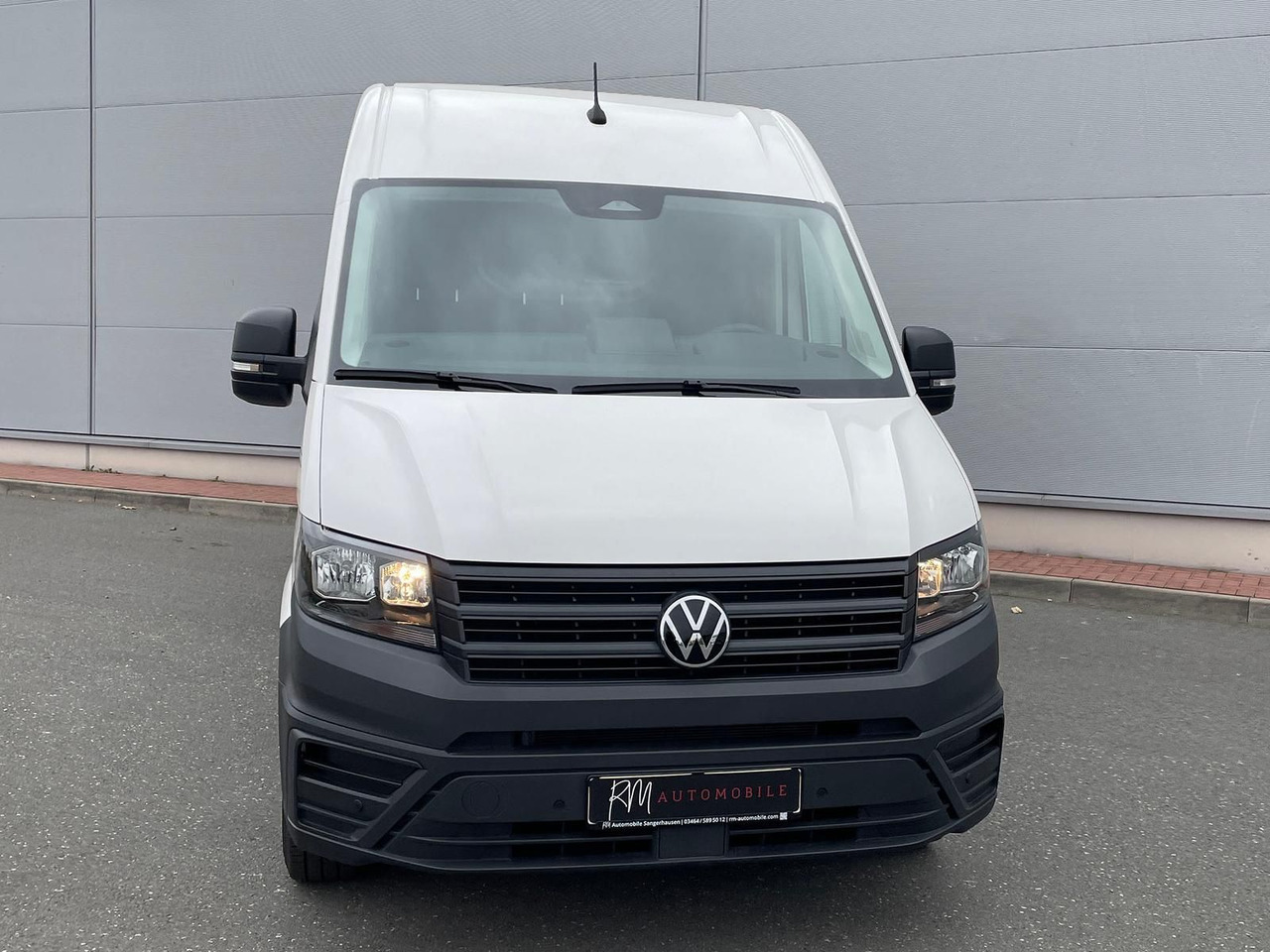 Volkswagen Crafter Kasten 35 L3H3 KAMERA SITZHZ DAB - People carrier: picture 3 Volkswagen Crafter Kasten 35 L3H3 KAMERA SITZHZ DAB - People carrier: picture 3