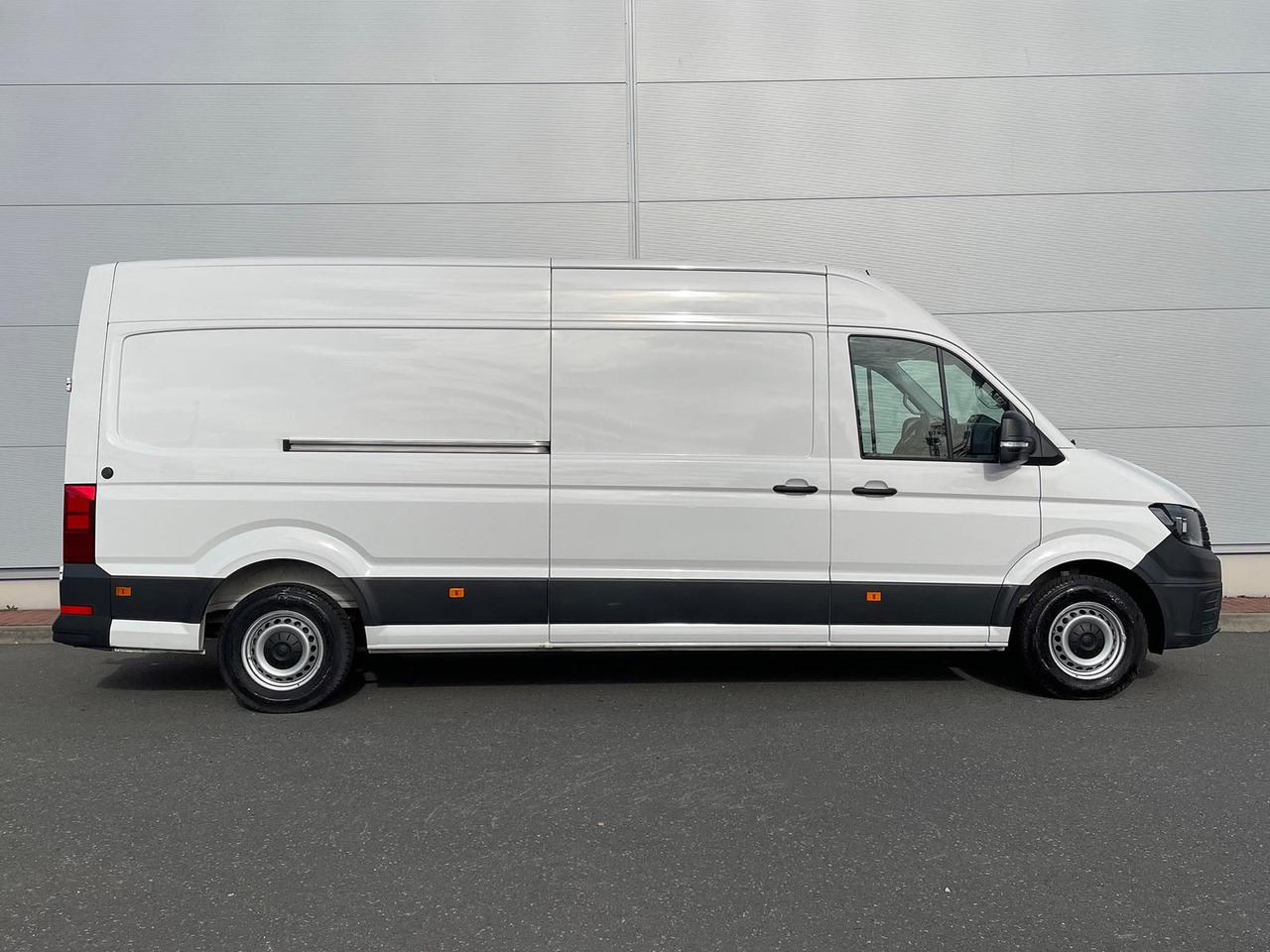 Volkswagen Crafter Kasten 35 L4H3 KAMERA KLIMA DAB - Panel van: picture 5 Volkswagen Crafter Kasten 35 L4H3 KAMERA KLIMA DAB - Panel van: picture 5