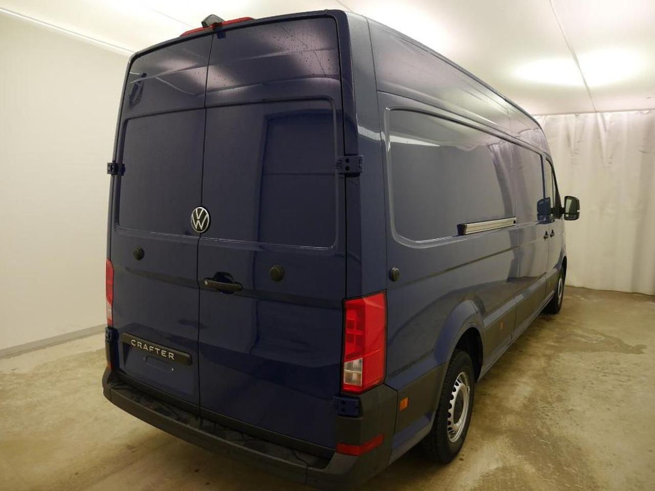 Volkswagen Crafter Kasten 35 L4H3 NAVI PDC DAB KAMERA MFL - People carrier: picture 2 Volkswagen Crafter Kasten 35 L4H3 NAVI PDC DAB KAMERA MFL - People carrier: picture 2
