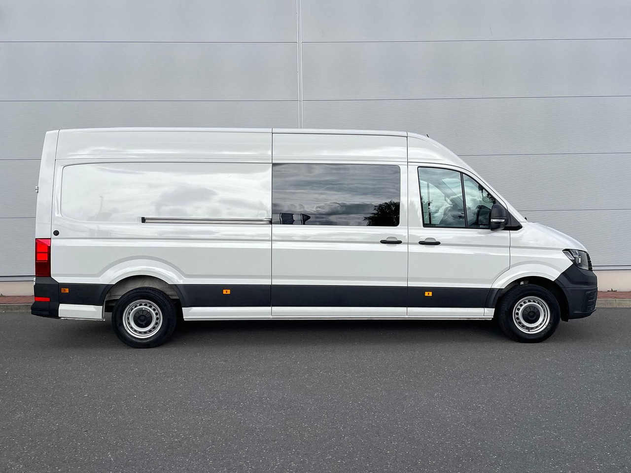 Volkswagen Crafter MIXTO 35 L4H3 KAMERA KLIMA SITZHZ DAB - People carrier: picture 5 Volkswagen Crafter MIXTO 35 L4H3 KAMERA KLIMA SITZHZ DAB - People carrier: picture 5