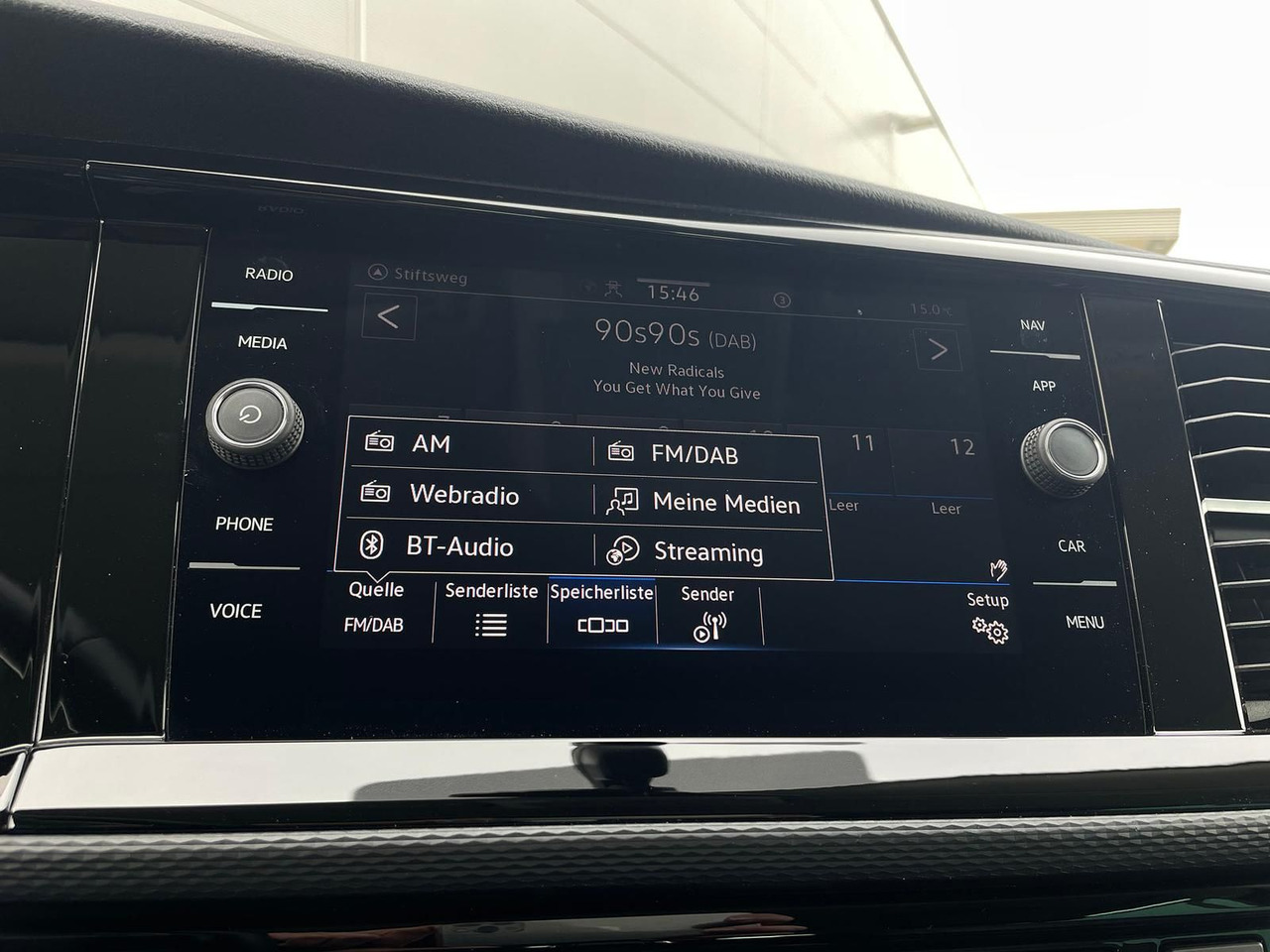 People carrier Volkswagen T6.1 Caravelle Highline STANDHZ NAVI LEDER PDC: picture 19