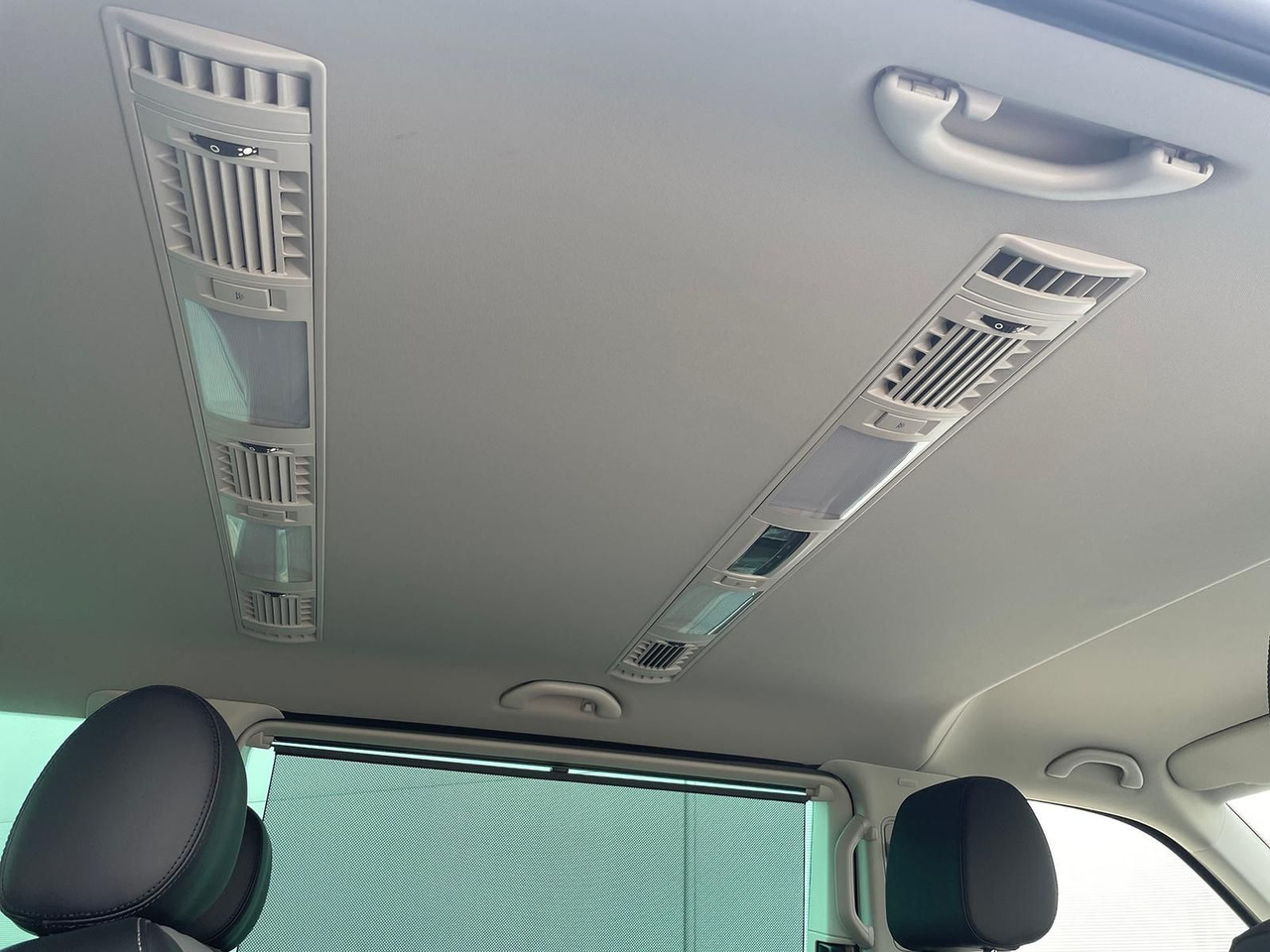 People carrier Volkswagen T6.1 Caravelle Highline STANDHZ NAVI LEDER PDC: picture 24