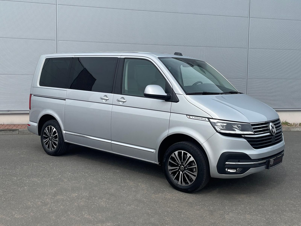Volkswagen T6.1 Caravelle Highline STANDHZ NAVI LEDER PDC - People carrier: picture 2 Volkswagen T6.1 Caravelle Highline STANDHZ NAVI LEDER PDC - People carrier: picture 2