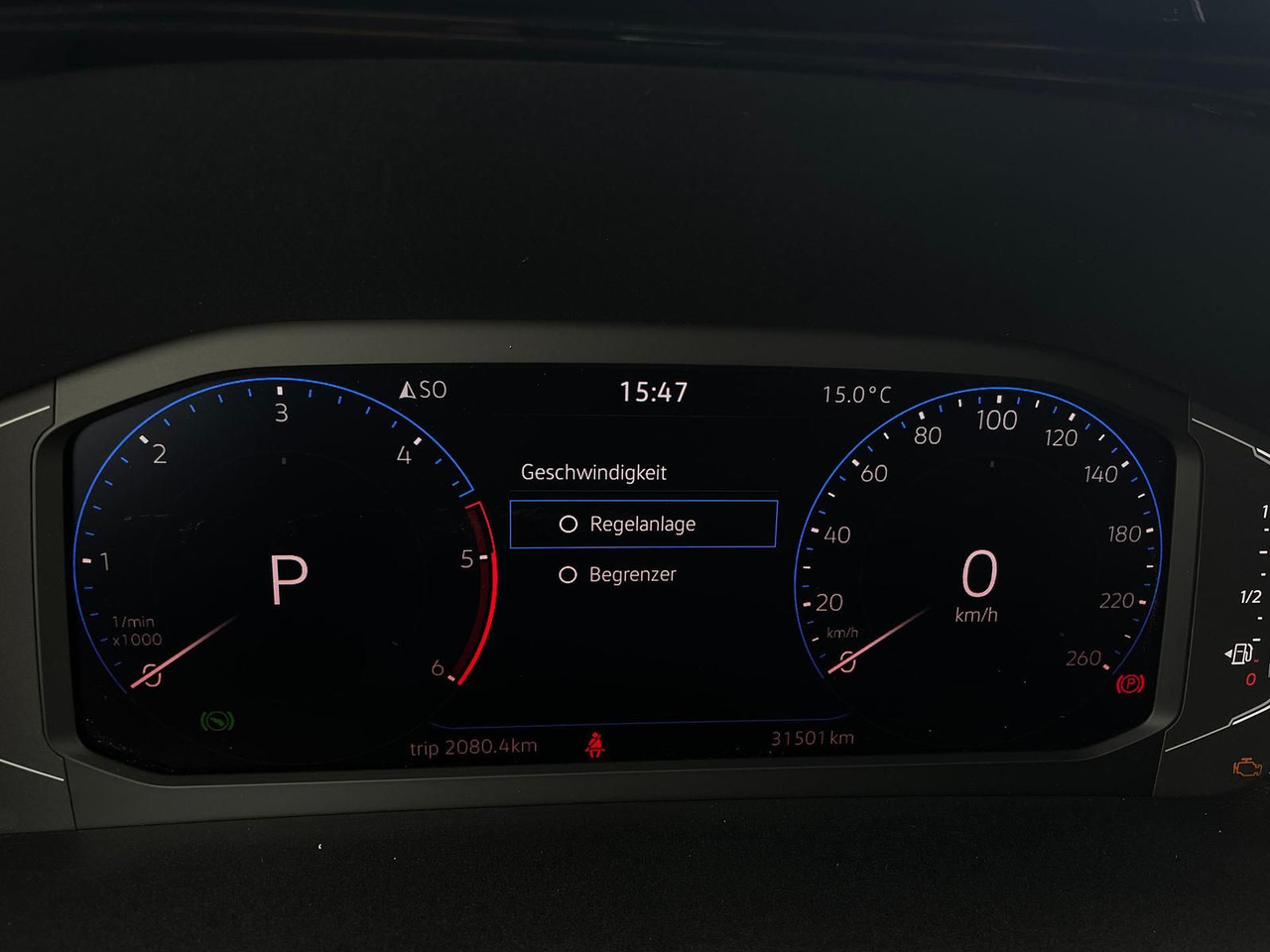 People carrier Volkswagen T6.1 Caravelle Highline STANDHZ NAVI LEDER PDC: picture 22
