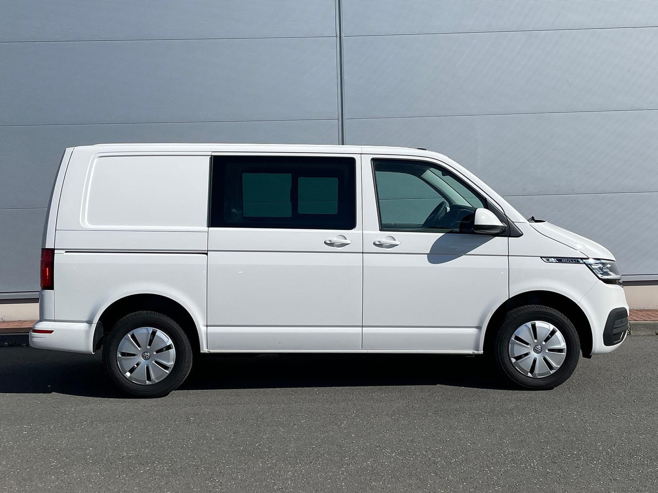 Volkswagen T6.1 Transporter Kasten 4M ACC PDC KAMERA STANDH - Panel van: picture 5 Volkswagen T6.1 Transporter Kasten 4M ACC PDC KAMERA STANDH - Panel van: picture 5