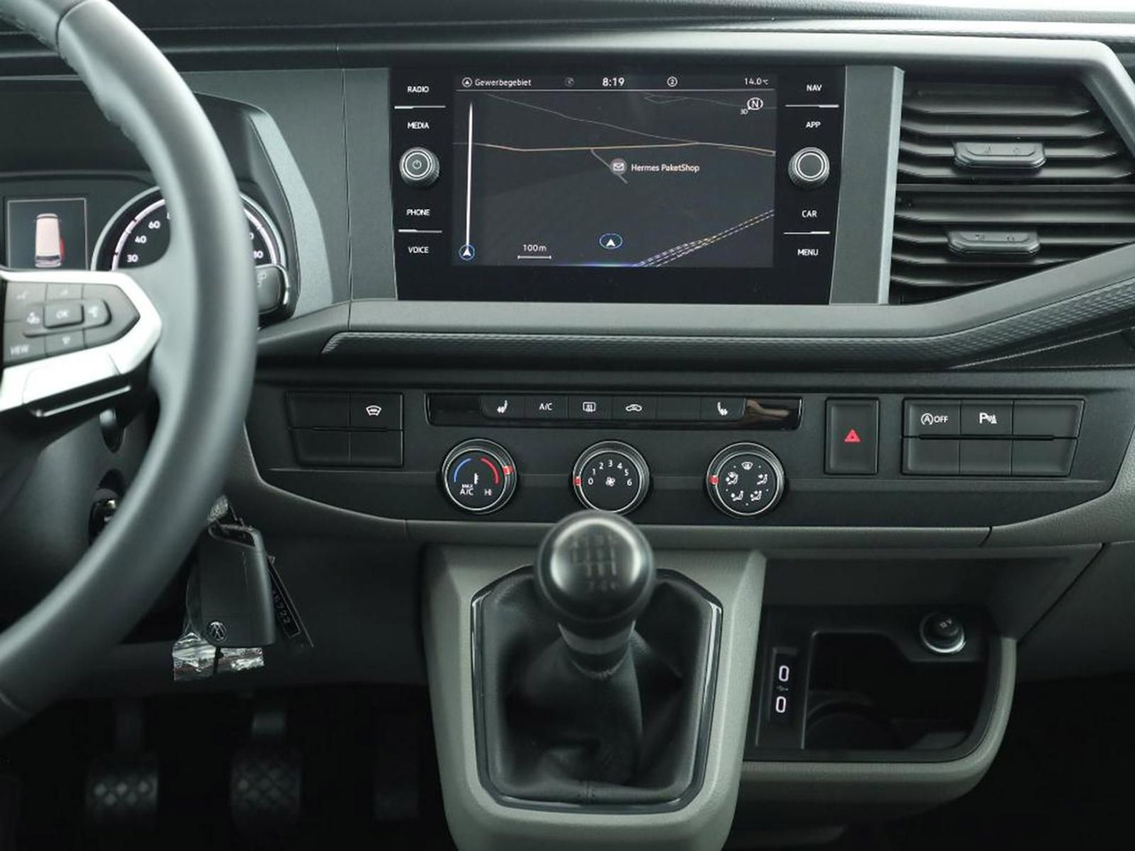 Volkswagen T6.1 Transporter Kombi KR LED STANDHZ ACC NAVI - People carrier: picture 4 Volkswagen T6.1 Transporter Kombi KR LED STANDHZ ACC NAVI - People carrier: picture 4