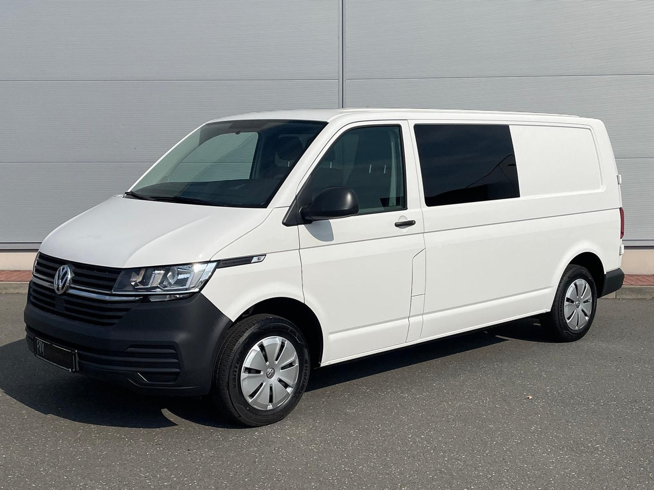 Volkswagen T6.1 Transporter MIXTO LR 2.0 TDI KLIMA PDC - Panel van, Crew cab van: picture 1 Volkswagen T6.1 Transporter MIXTO LR 2.0 TDI KLIMA PDC - Panel van, Crew cab van: picture 1