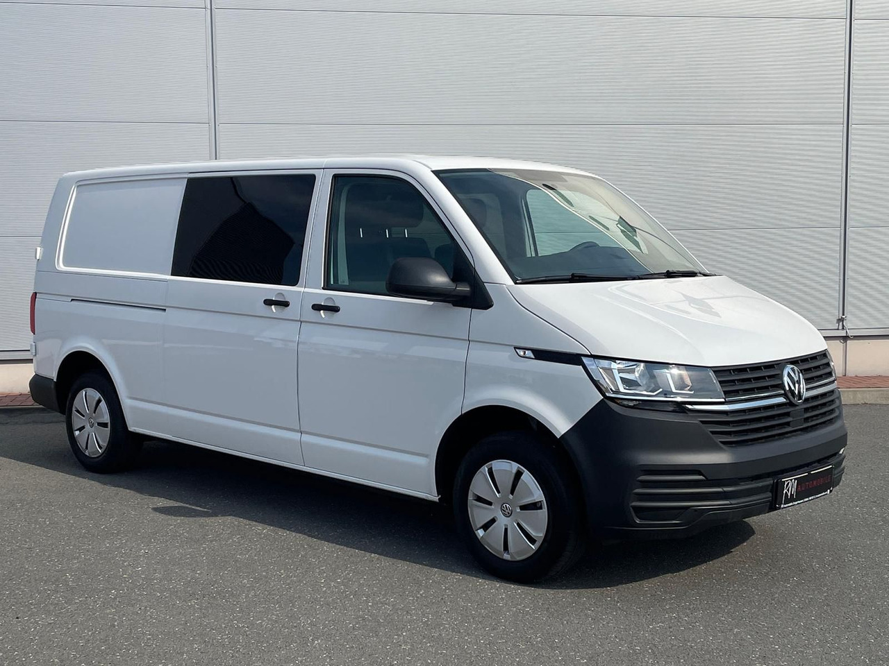 Volkswagen T6.1 Transporter MIXTO LR 2.0 TDI KLIMA PDC - People carrier: picture 2 Volkswagen T6.1 Transporter MIXTO LR 2.0 TDI KLIMA PDC - People carrier: picture 2