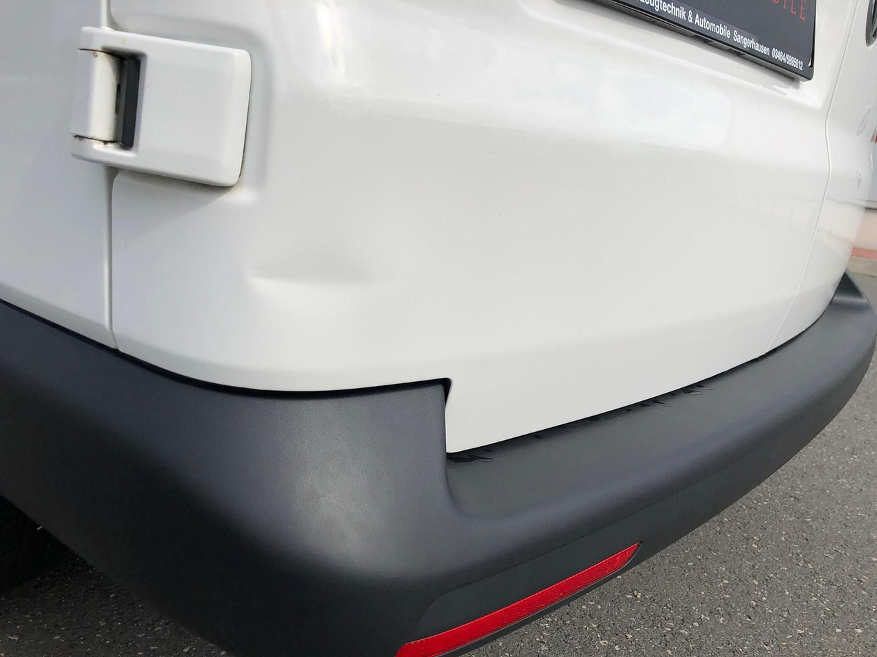 Minibus, People carrier Volkswagen T6 Transporter 2.0 TDI Kombi lang 9-SITZE TEMP: picture 10 Minibus, People carrier Volkswagen T6 Transporter 2.0 TDI Kombi lang 9-SITZE TEMP: picture 10