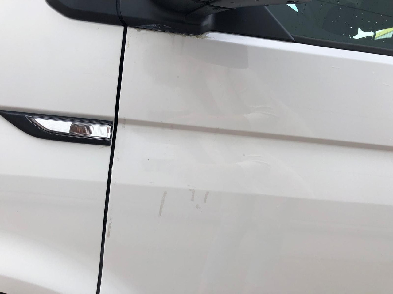 Minibus, People carrier Volkswagen T6 Transporter 2.0 TDI Kombi lang 9-SITZE TEMP: picture 9 Minibus, People carrier Volkswagen T6 Transporter 2.0 TDI Kombi lang 9-SITZE TEMP: picture 9