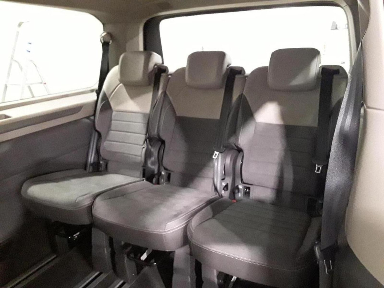 Volkswagen T7 Multivan Goal eHybrid lang 4MOTION ACC AHK - Minibus, People carrier: picture 5 Volkswagen T7 Multivan Goal eHybrid lang 4MOTION ACC AHK - Minibus, People carrier: picture 5