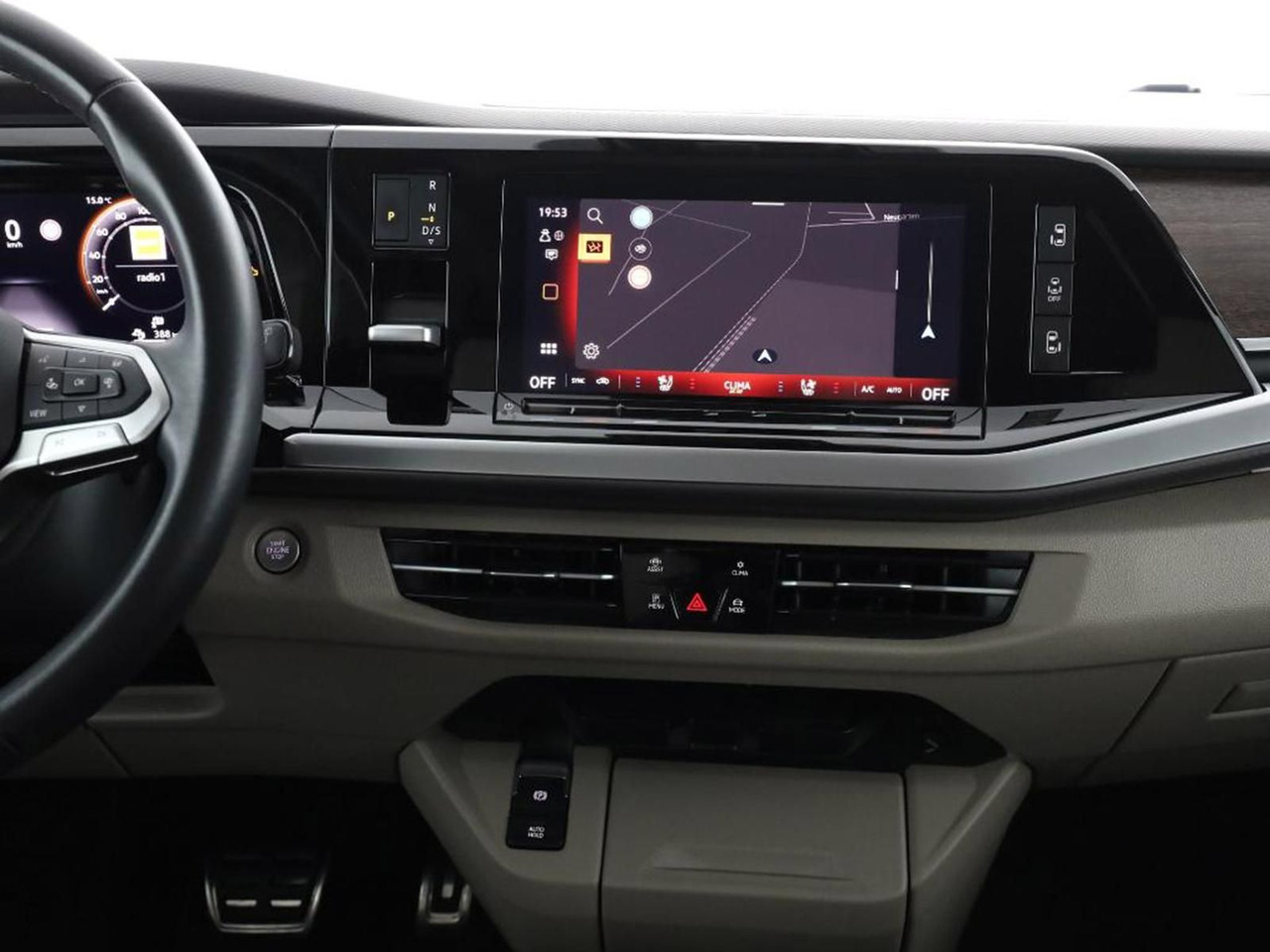 Volkswagen T7 Multivan Style eHybrid LR 4MOTION AHK ACC - People carrier: picture 3 Volkswagen T7 Multivan Style eHybrid LR 4MOTION AHK ACC - People carrier: picture 3