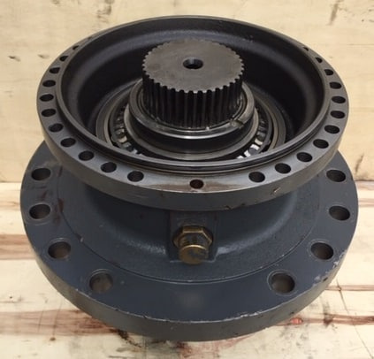 Liebherr Abtriebswellengehäuse ID-Nr.90021076 - ID-Nr.90208493 mit Abtriebswelle ID-Nr.90006049 – ID-Nr.90202639. SAT325/294 - SAT325/274. #0067# - Swing motor for Construction machinery: picture 3 Liebherr Abtriebswellengehäuse ID-Nr.90021076 - ID-Nr.90208493 mit Abtriebswelle ID-Nr.90006049 – ID-Nr.90202639. SAT325/294 - SAT325/274. #0067# - Swing motor for Construction machinery: picture 3