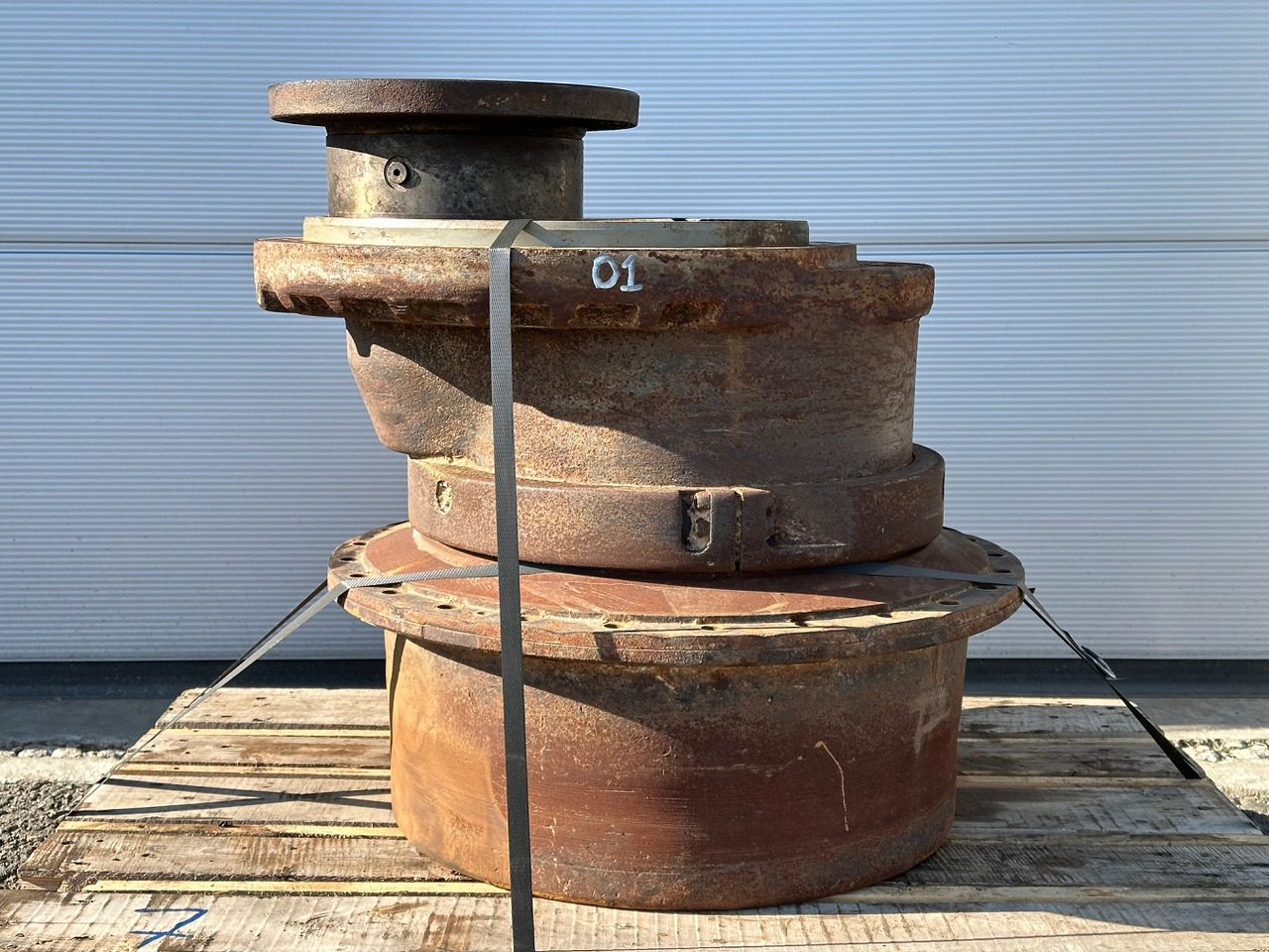 Liebherr Fahrantrieb FAT450E510. ID-Nr.970351501 - ID-Nr.90025195 - ID-Nr.90203584. LR634-992, LU755D-999, O634-992, PR734-4L-1481,PR734-4XL-1659. #10739.01# - Final drive for Bulldozer: picture 2 Liebherr Fahrantrieb FAT450E510. ID-Nr.970351501 - ID-Nr.90025195 - ID-Nr.90203584. LR634-992, LU755D-999, O634-992, PR734-4L-1481,PR734-4XL-1659. #10739.01# - Final drive for Bulldozer: picture 2