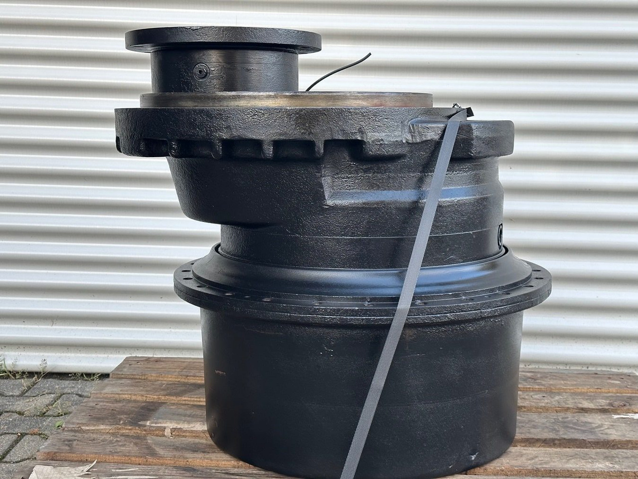 Liebherr Fahrantrieb FAT500E502. ID-Nr.933127201. PR734L-724 - PR734XL-725 - PR734LGP-726. #11193.02# - Final drive for Construction machinery: picture 1 Liebherr Fahrantrieb FAT500E502. ID-Nr.933127201. PR734L-724 - PR734XL-725 - PR734LGP-726. #11193.02# - Final drive for Construction machinery: picture 1