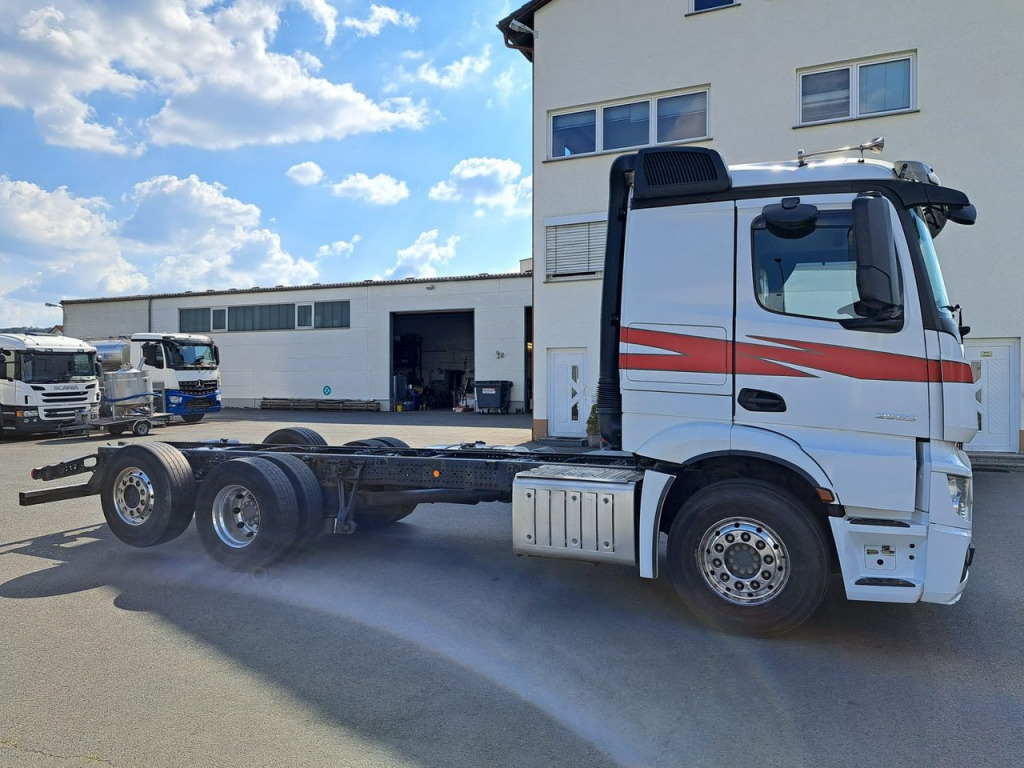 Mercedes Benz 2553 Actros 6x2 (Nr. 5804) - Cab chassis truck: picture 1 Mercedes Benz 2553 Actros 6x2 (Nr. 5804) - Cab chassis truck: picture 1