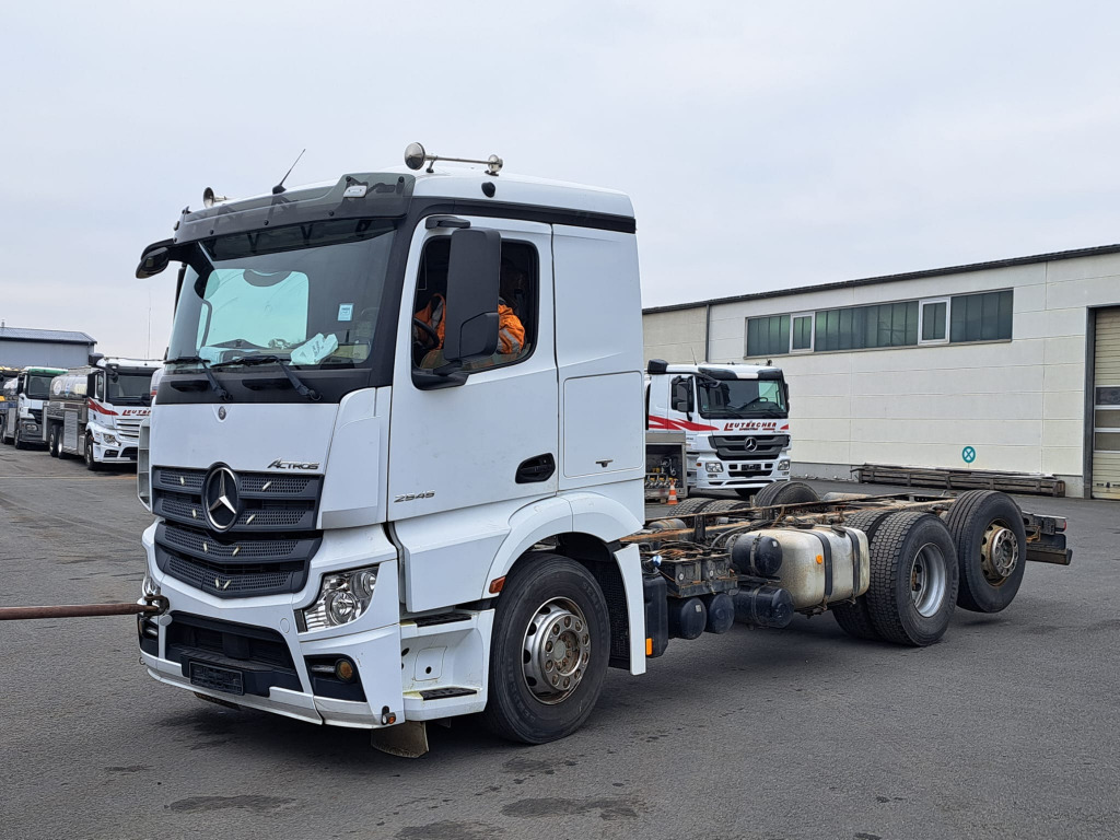 Mercedes Benz Actros 2545 L 6x2 Motorschaden(Nr. 5785) - Cab chassis truck: picture 3 Mercedes Benz Actros 2545 L 6x2 Motorschaden(Nr. 5785) - Cab chassis truck: picture 3