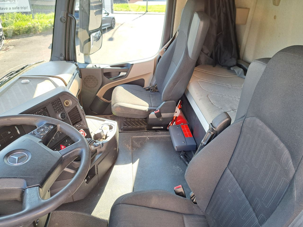 Mercedes Benz Actros 2642 Fahrgestell ohne Aufbau (Nr. 5800) - Cab chassis truck: picture 3 Mercedes Benz Actros 2642 Fahrgestell ohne Aufbau (Nr. 5800) - Cab chassis truck: picture 3