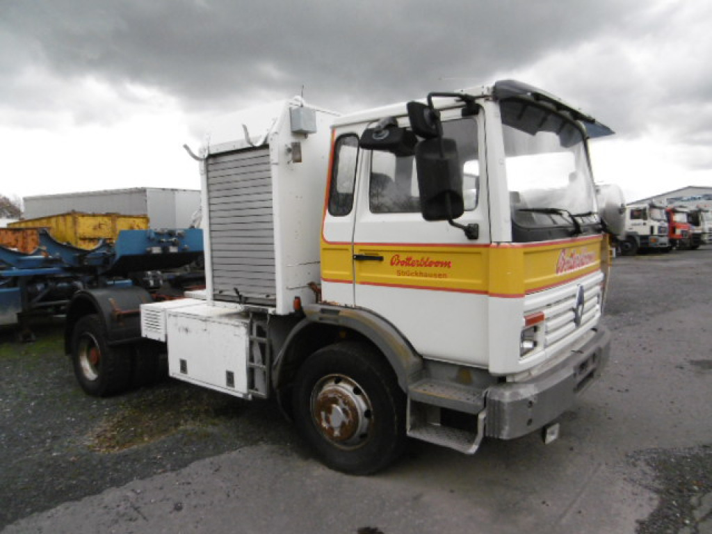 Renault 40GCC2 (Nr. 104) - Tractor unit: picture 4 Renault 40GCC2 (Nr. 104) - Tractor unit: picture 4