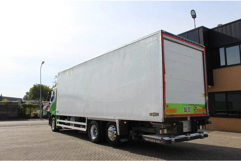 Renault T430 * RETARDER * EURO6 * CHEREAU * THERMO KING T-1200R * 6X2 * - Refrigerated truck: picture 2 Renault T430 * RETARDER * EURO6 * CHEREAU * THERMO KING T-1200R * 6X2 * - Refrigerated truck: picture 2