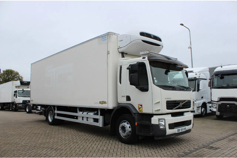 Volvo FE 260 * EURO5 * THERMO KING T-1200R * 4X2 * - Refrigerated truck: picture 4 Volvo FE 260 * EURO5 * THERMO KING T-1200R * 4X2 * - Refrigerated truck: picture 4